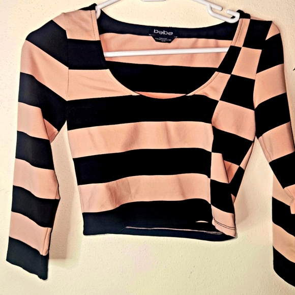 bebe Tops - Bebe long sleeved crop top in size extra small